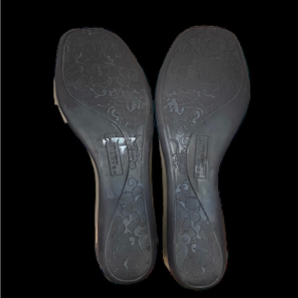 Women’s Loafers, Kenneth Cole Reaction, Beige Suede & Patent Leather, Size 11 - Picture 9 of 9